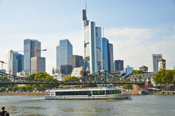 Herbst-Staycation an Bord der Primus-Linie:  Ausflugstouren, Zauberfahrten, Krimi- und Gruseldinner