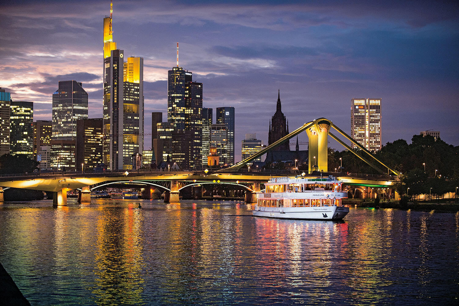 skyline tour schiff frankfurt