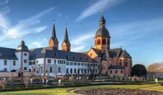 Tagesfahrt Seligenstadt