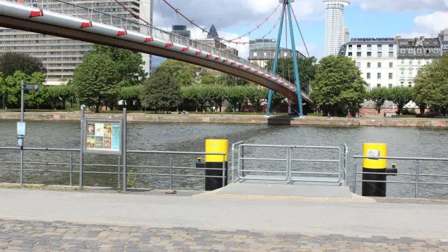 Frankfurt-Städel / Holbeinsteg