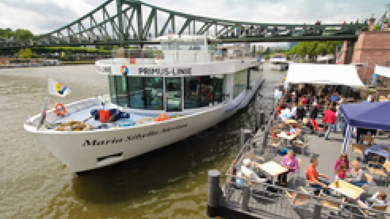 Frühsommerliche Kultur und Freizeit bei der Primus-Linie