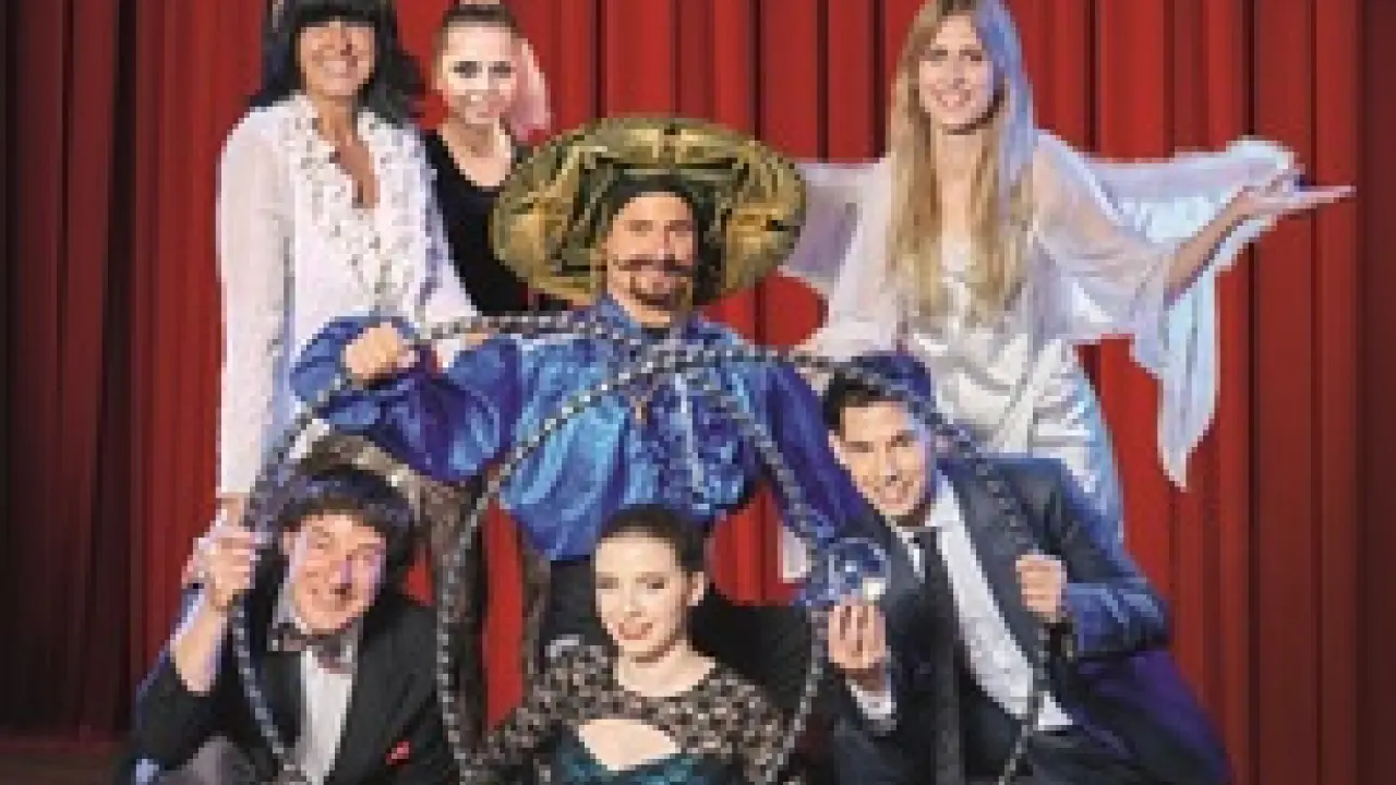 „Weihnachtissimo!“ 2016: Das kulinarische Varieté-Schiff der Primus-Linie mit neuem Programm