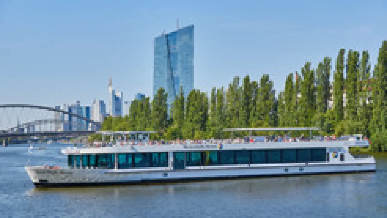 Main und Rhein entdecken – Die vielseitige Flotte der Primus-Linie